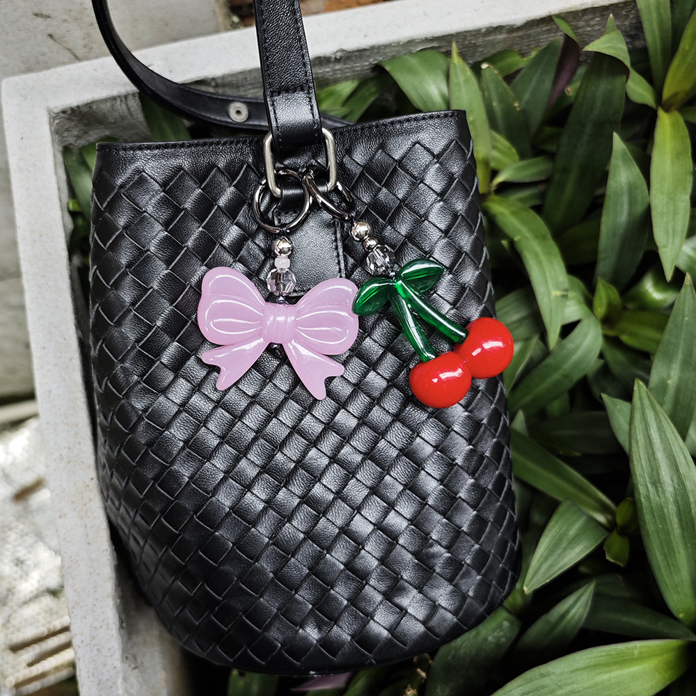 Phone Accessories For Teen Girls - HERLOOK Portachiavi con ciondolo grande borsa