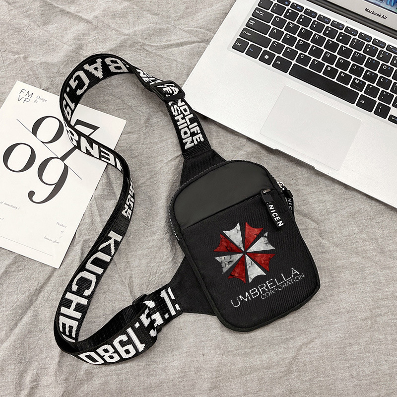 Resident Evil Sports Chest Bag - Phone Accessories For Men recensione e prezzo